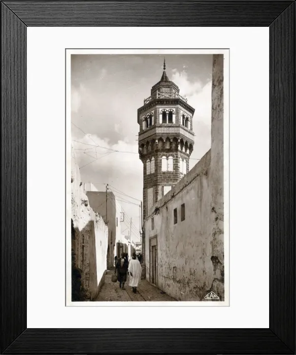Framed Print : The beautiful minaret of the Grand Mosque at Bizerte (Bizerta), Tunisia Framed Print : The beautiful minaret of the Grand Mosque at Bizerte (Bizerta), Tunisia