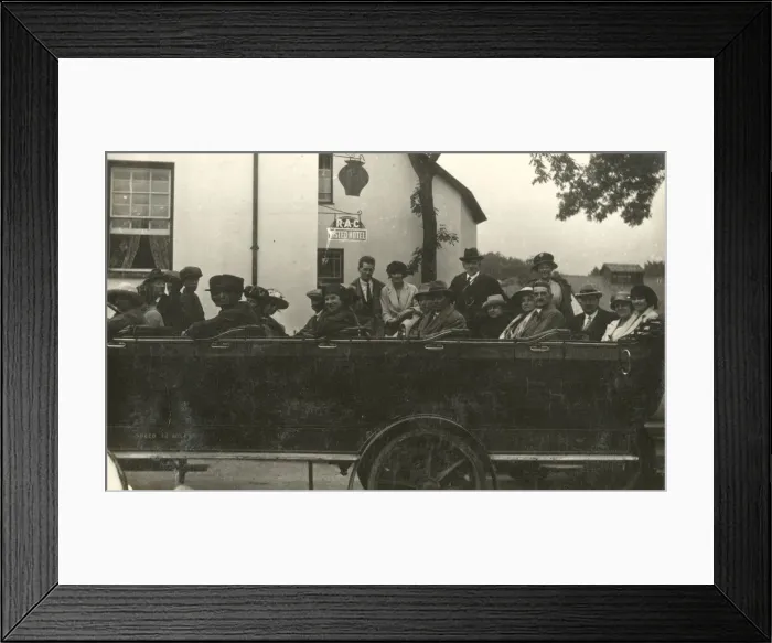 Framed Print : A large open-top Charabanc Party outside a Hotel, about to set off on a tour Framed Print : A large open-top Charabanc Party outside a Hotel, about to set off on a tour