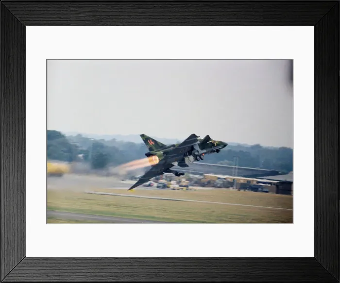 Framed Print : Viggen at Farnborough Framed Print : Viggen at Farnborough