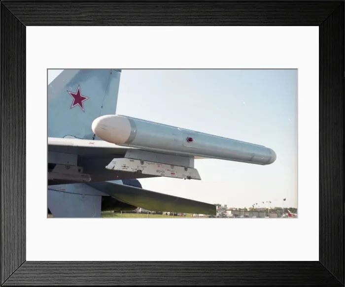 Framed Print : Farnborough 92 - Su-35 Blue 703 Framed Print : Farnborough 92 - Su-35 Blue 703