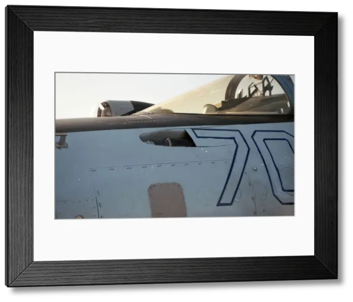 Framed Print : Farnborough 92 - Su-35 Blue 703 Framed Print : Farnborough 92 - Su-35 Blue 703