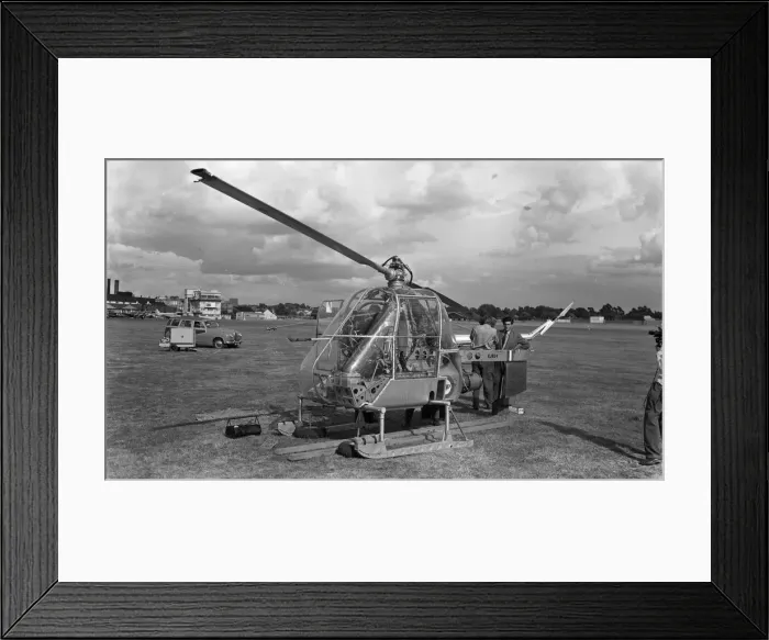 Framed Print : MoS Ultralight XJ924 Framed Print : MoS Ultralight XJ924