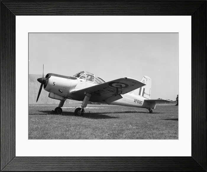 Framed Print : Percival Provost T. 1 XF690 Framed Print : Percival Provost T. 1 XF690