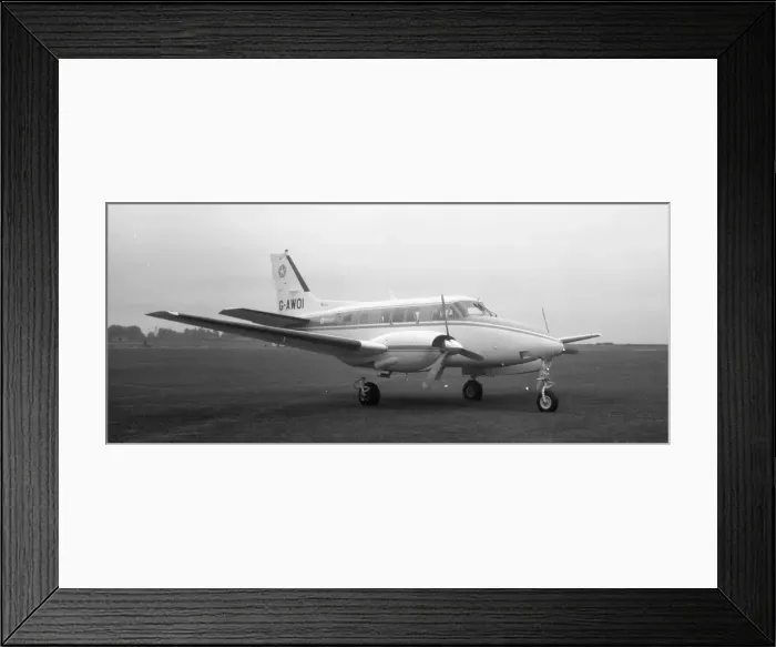 Framed Print : Beechcraft 65-B80 Queen Air G-AWOI Framed Print : Beechcraft 65-B80 Queen Air G-AWOI