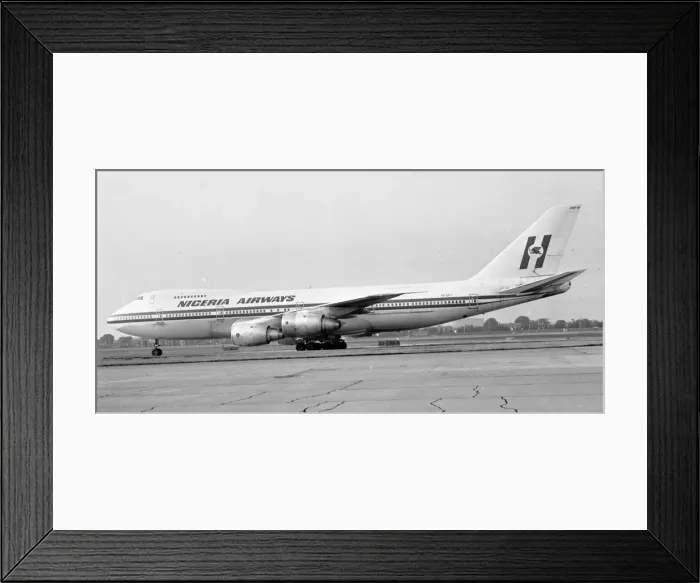 Framed Print : Boeing 747-283B(SGD) SE-DFZ Framed Print : Boeing 747-283B(SGD) SE-DFZ