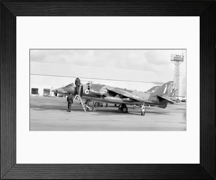 Framed Print : Royal Air Force Hawker Siddeley Harrier GR. 1 XV753 Framed Print : Royal Air Force Hawker Siddeley Harrier GR. 1 XV753