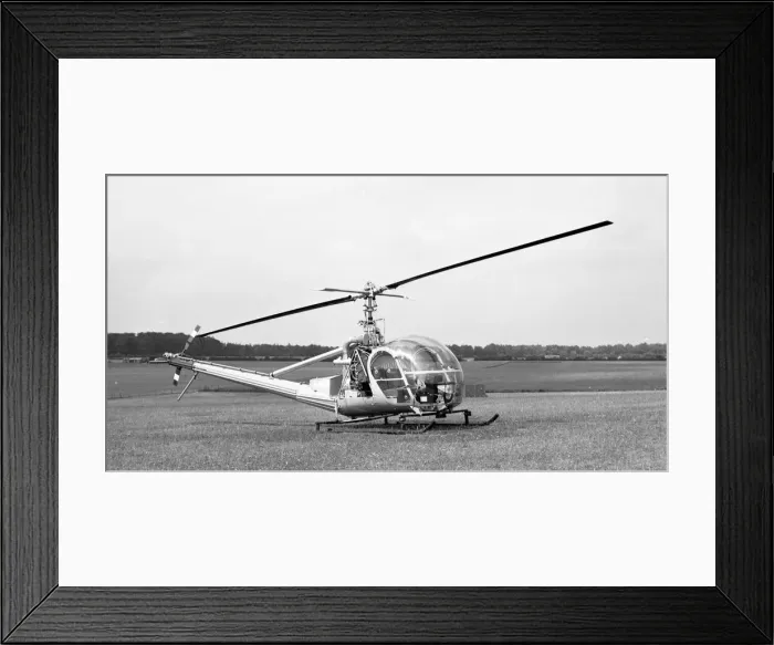 Framed Print : Hiller UH-12E G-ARXV Framed Print : Hiller UH-12E G-ARXV