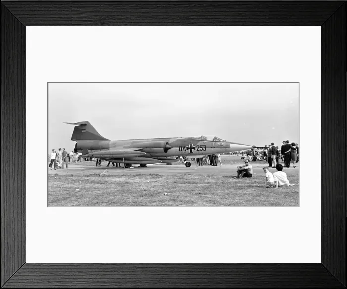 Framed Print : Luftwaffe - Lockheed F-104G DA+253 Framed Print : Luftwaffe - Lockheed F-104G DA+253