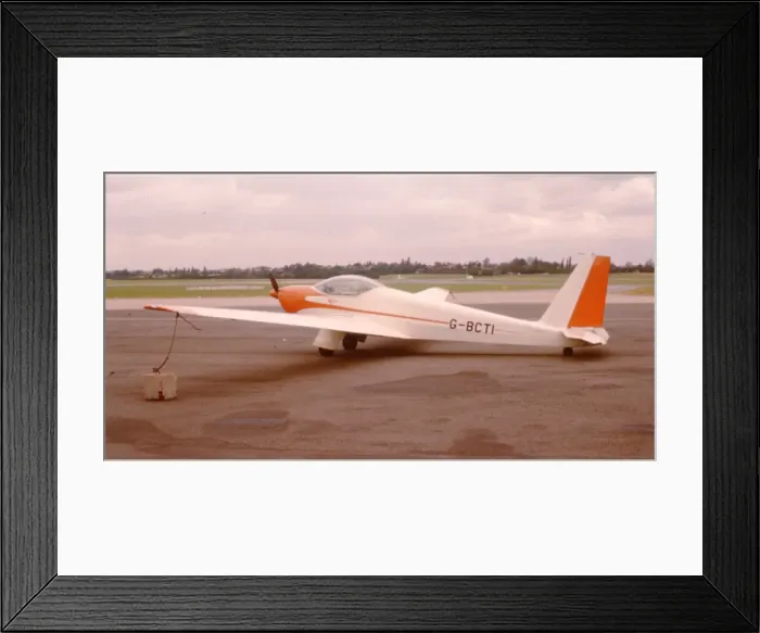 Framed Print : Schleicher ASK 16 G-BCTI Framed Print : Schleicher ASK 16 G-BCTI