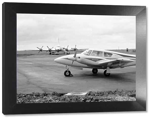 Piper PA-30 Twin Commanche - G-ASRO