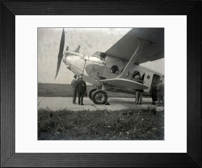 Framed Print : Breguet 280T Framed Print : Breguet 280T