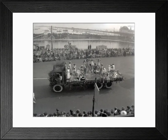 Framed Print : Southend Carnival parade Framed Print : Southend Carnival parade
