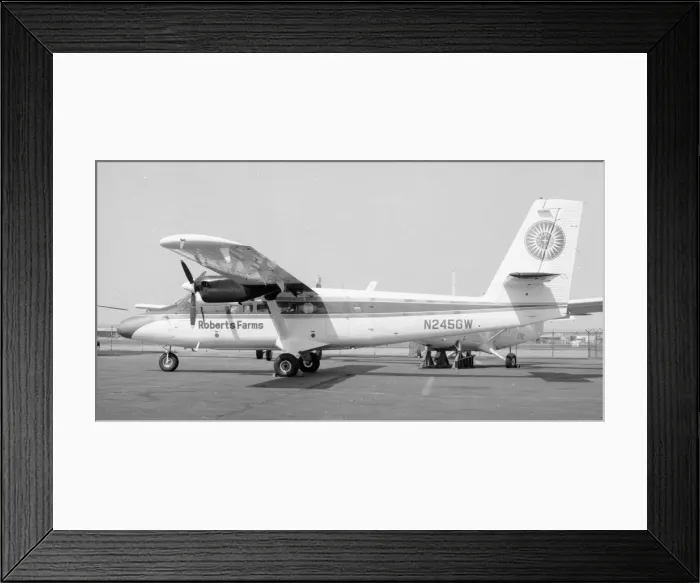 Framed Print : de Havilland Canada DHC-6-100 Twin Otter N245GW Framed Print : de Havilland Canada DHC-6-100 Twin Otter N245GW