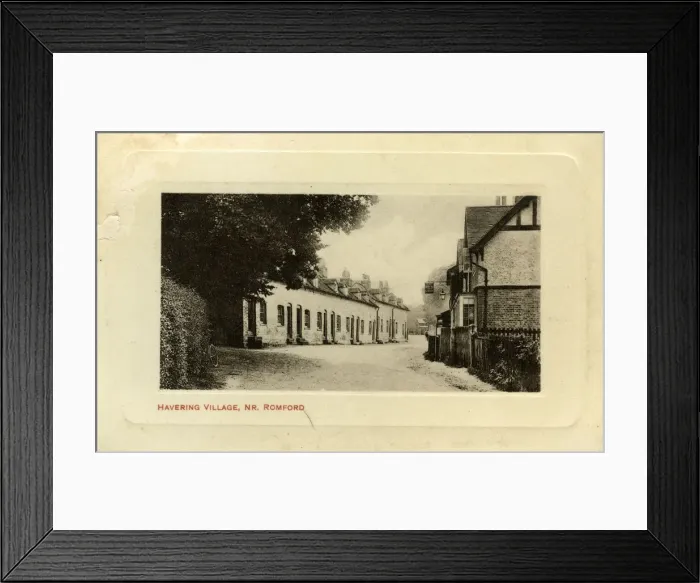 Framed Print : North Road (Showing the Red Lion Inn) Framed Print : North Road (Showing the Red Lion Inn)