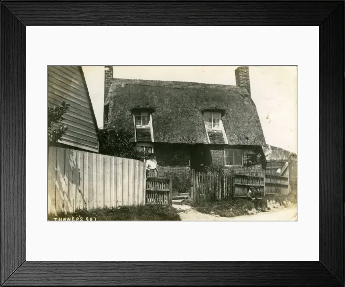 Framed Print : Turners Thatched Cottage Framed Print : Turners Thatched Cottage