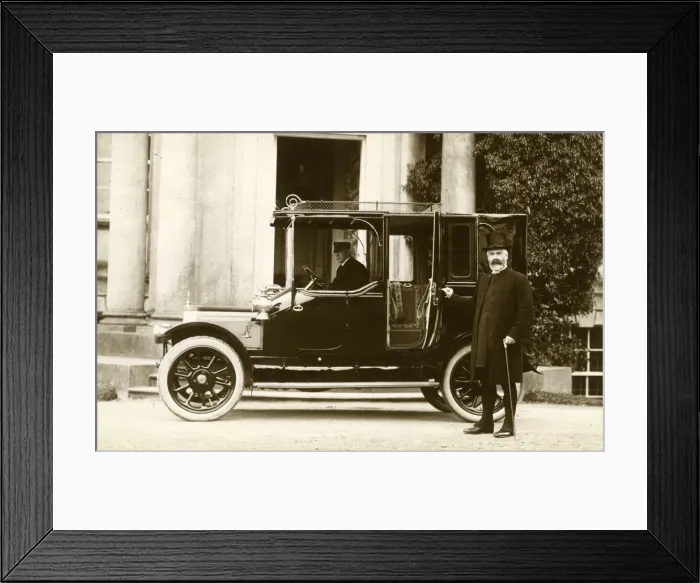 Framed Print : Vintage Landaulet Framed Print : Vintage Landaulet