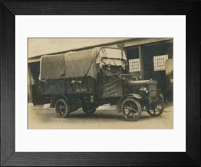 Framed Print : Commercar Lorry Framed Print : Commercar Lorry