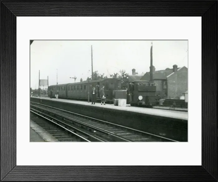 Framed Print : Railway Station Framed Print : Railway Station