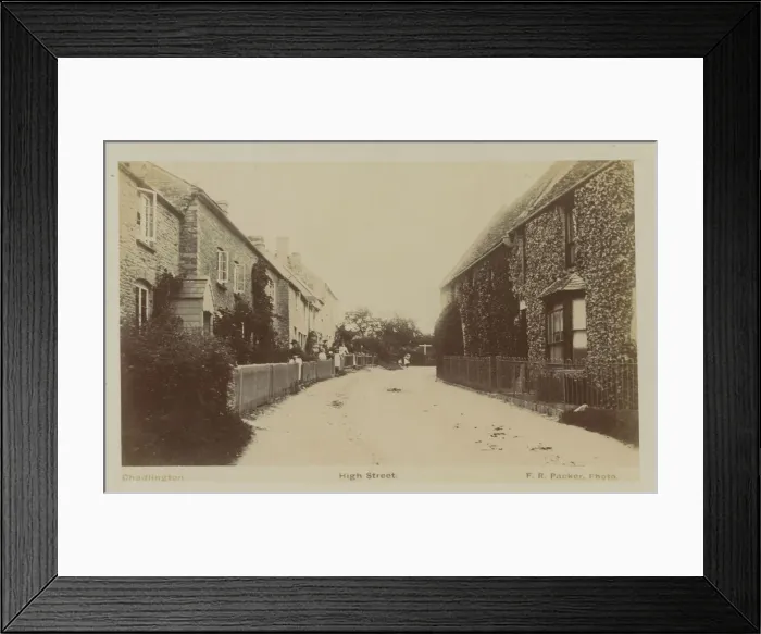 Framed Print : High Street, Chadlington, Chipping Norton, Evenlode Valley, Oxfordshire, England Framed Print : High Street, Chadlington, Chipping Norton, Evenlode Valley, Oxfordshire, England