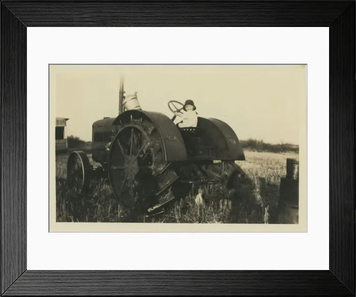 Framed Print : Vintage Tractor Framed Print : Vintage Tractor