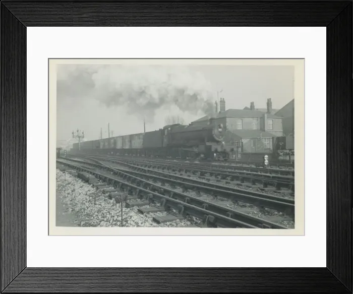 Framed Print : Railway Station - Depot, Banbury, Oxfordshire, Britain. Date: 1965 Framed Print : Railway Station - Depot, Banbury, Oxfordshire, Britain. Date: 1965
