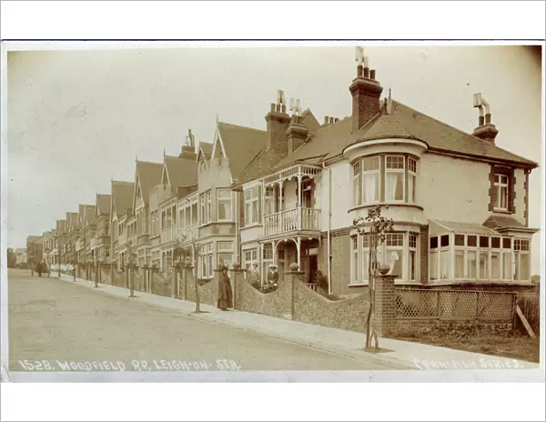 Woodfield Road, Leigh on Sea, Southend-on-Sea, Essex, England. Date: 1909