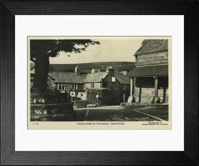 Framed Print : The Village - (Showing the Old Inn) Framed Print : The Village - (Showing the Old Inn)