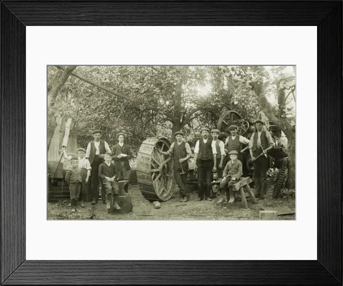 Framed Print : Traction Engine - Wheel Repair Party Framed Print : Traction Engine - Wheel Repair Party