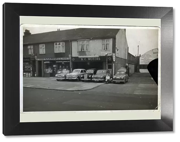 G Lansdell Shoe Repairs & BC Motors, Deptford, Lewisham, England. Date: 1959