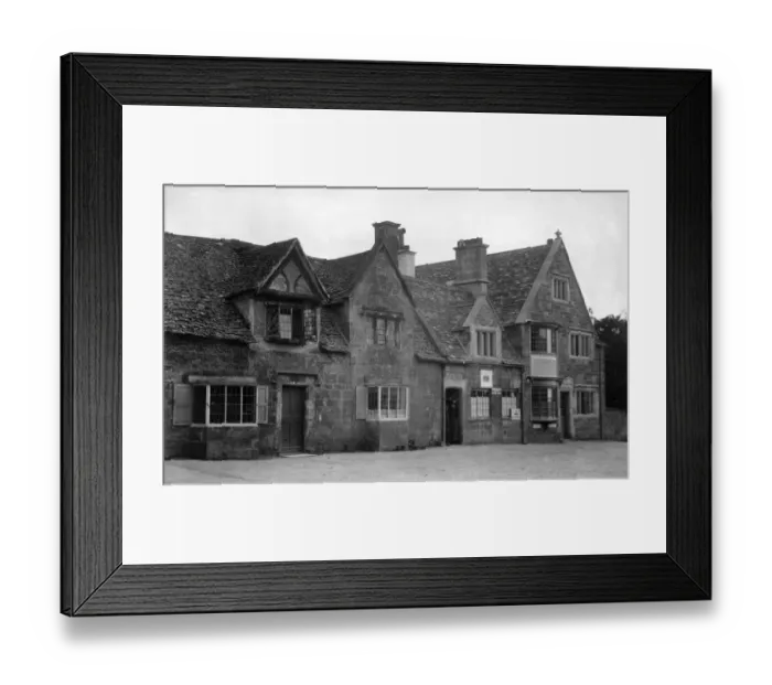 Framed Print : Broadway, Worcestershire Framed Print : Broadway, Worcestershire