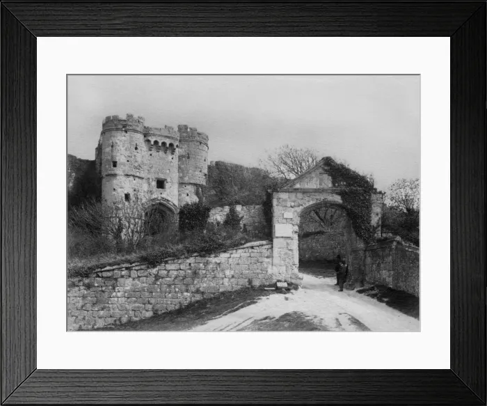 Framed Print : Carisbrooke Castle Framed Print : Carisbrooke Castle