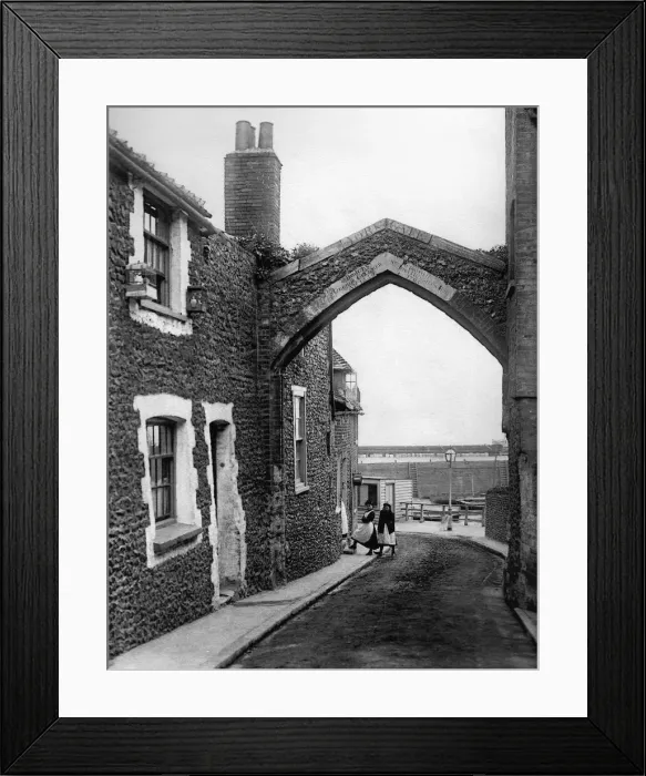 Framed Print : York Arch, Broadstairs Framed Print : York Arch, Broadstairs