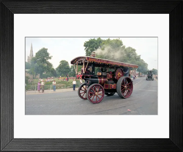Framed Print : Garrett showmans Tractor BJ5597 Framed Print : Garrett showmans Tractor BJ5597