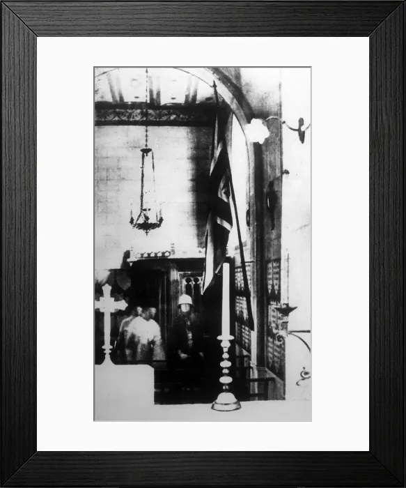 Framed Print : PARANORMAL / APPARITIONS Framed Print : PARANORMAL / APPARITIONS