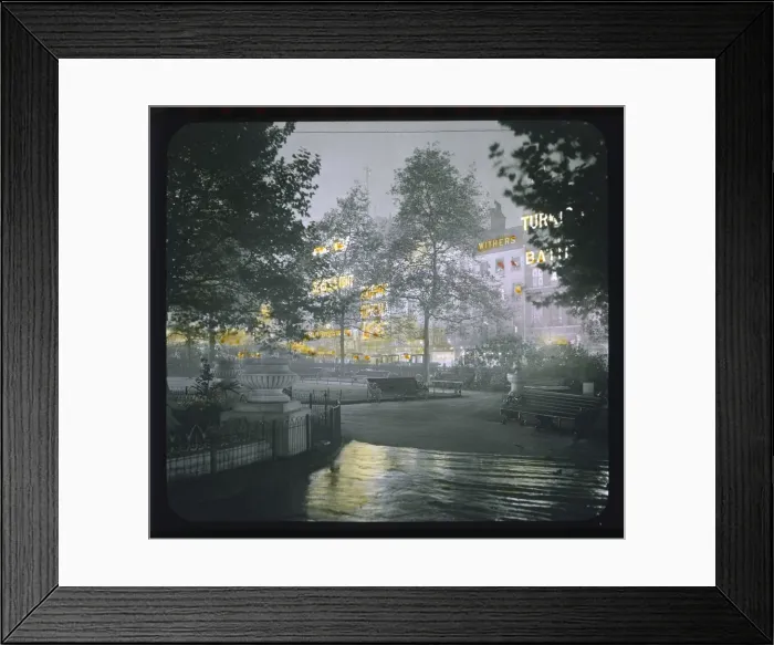Framed Print : Leicester Square - Lantern Framed Print : Leicester Square - Lantern