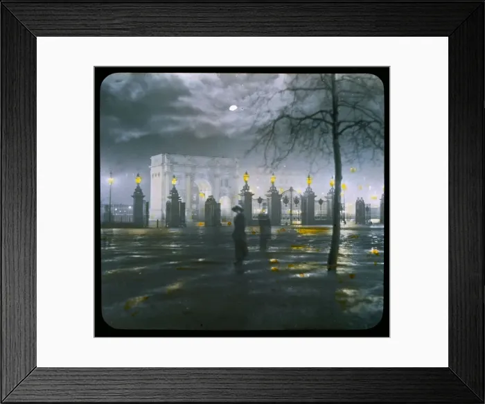 Framed Print : Marble Arch - Lantern Framed Print : Marble Arch - Lantern