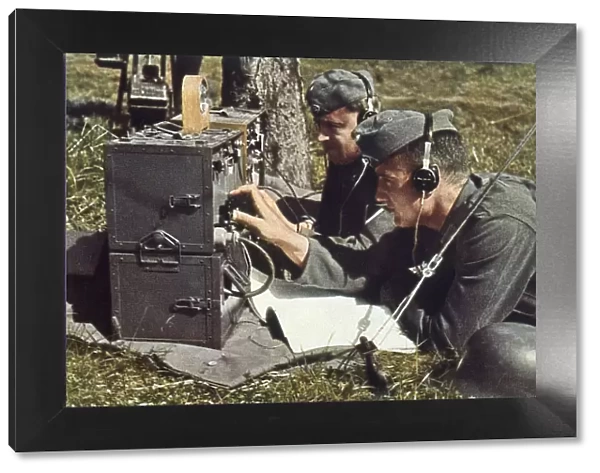 RADIO  /  WW2 GERMAN ARMY