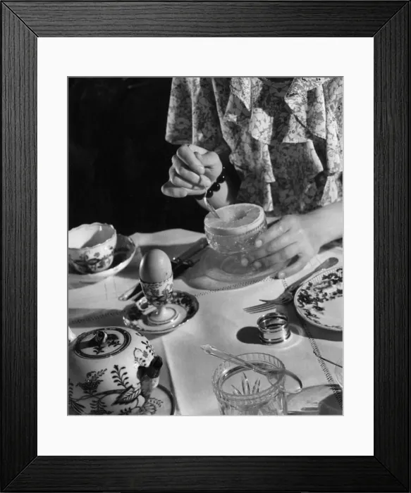 Framed Print : GRAPEFRUIT BREAKFAST Framed Print : GRAPEFRUIT BREAKFAST