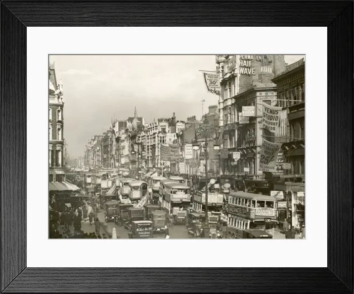 Framed Print : ENGLAND / LONDON / OXFORD ST Framed Print : ENGLAND / LONDON / OXFORD ST