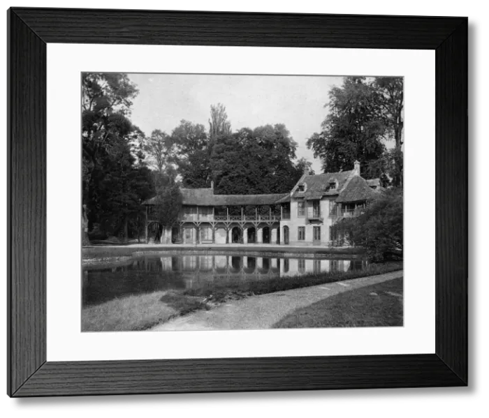 Framed Print : VERSAILLES / HAMEAU 1900 Framed Print : VERSAILLES / HAMEAU 1900