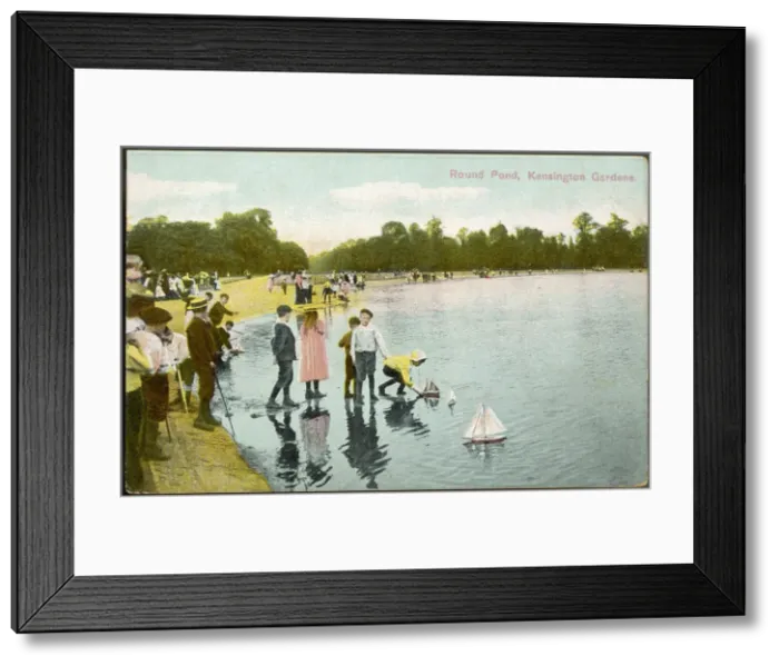 Framed Print : LONDON / HYDE PARK Framed Print : LONDON / HYDE PARK