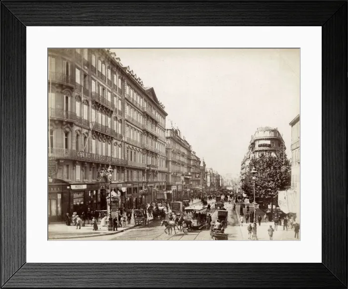 Framed Print : MARSEILLE / RUE NOAILLES Framed Print : MARSEILLE / RUE NOAILLES