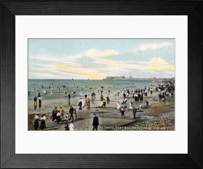 Framed Print : ENGLAND / MORECAMBE Framed Print : ENGLAND / MORECAMBE