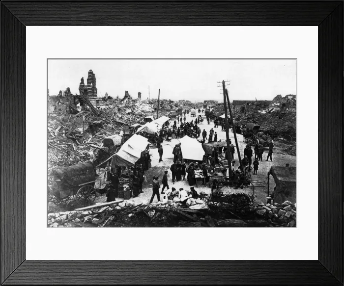 Framed Print : MARKETS IN LENS RUINS Framed Print : MARKETS IN LENS RUINS