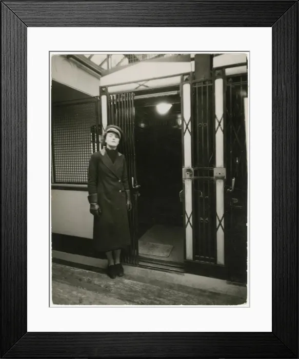 Framed Print : LIFT ASSISTANT Framed Print : LIFT ASSISTANT