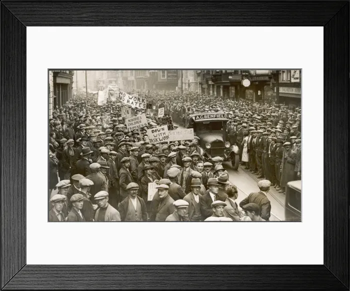 Framed Print : SOUTHAMPTON DEMO 1932 Framed Print : SOUTHAMPTON DEMO 1932