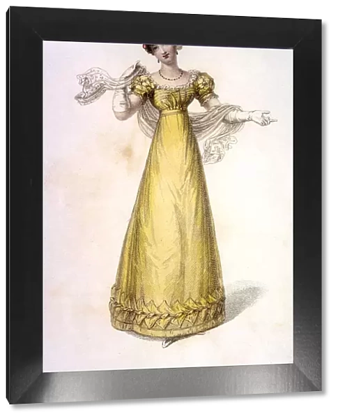 YELLOW EVENING GOWN 1823