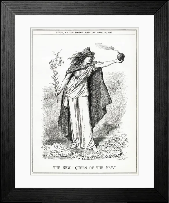Framed Print : THE INTERNATIONAL Framed Print : THE INTERNATIONAL