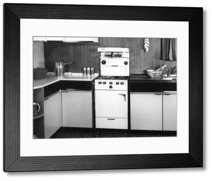 Framed Print : KITCHEN / CIRCA 1960 Framed Print : KITCHEN / CIRCA 1960