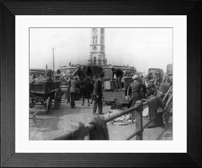 Framed Print : OLD PENTONVILLE MARKET Framed Print : OLD PENTONVILLE MARKET